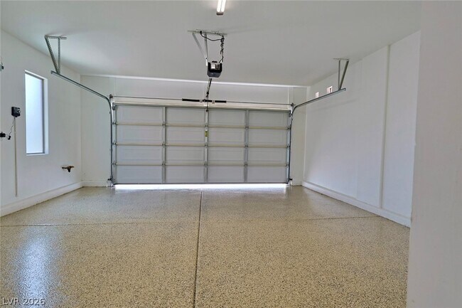 Building Photo - 340 Sweet Sugar Pine Dr