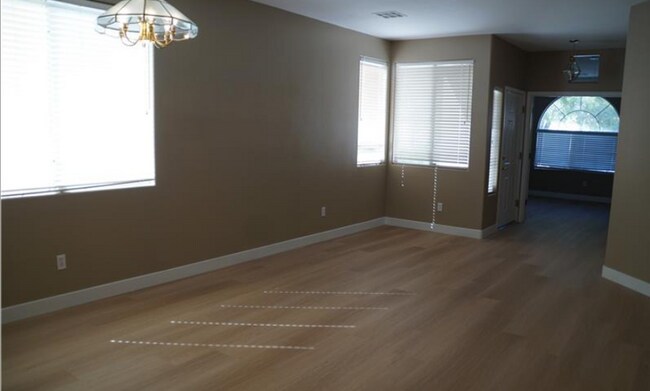 Building Photo - 10181 Bentley Oaks Ave