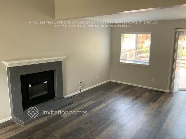 Building Photo - 5558 S Ireland Way