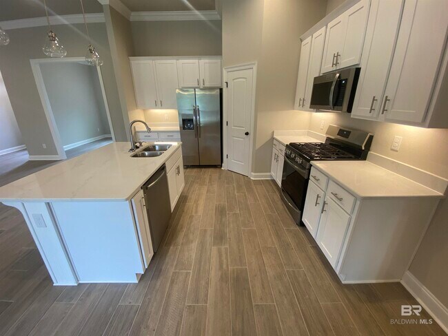 Building Photo - 30815 Bauer Ave