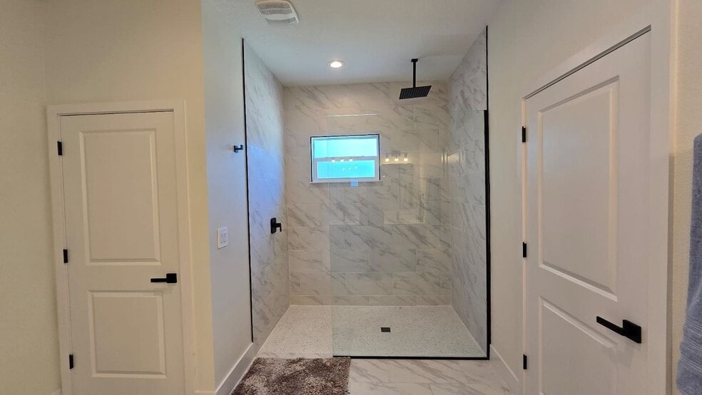 Building Photo - 2862 Pomello Ave SW