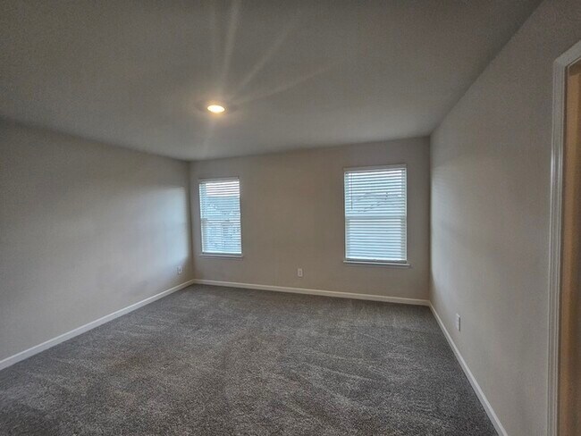 Building Photo - Beautiful Townhome for Lease in Lawrenceville