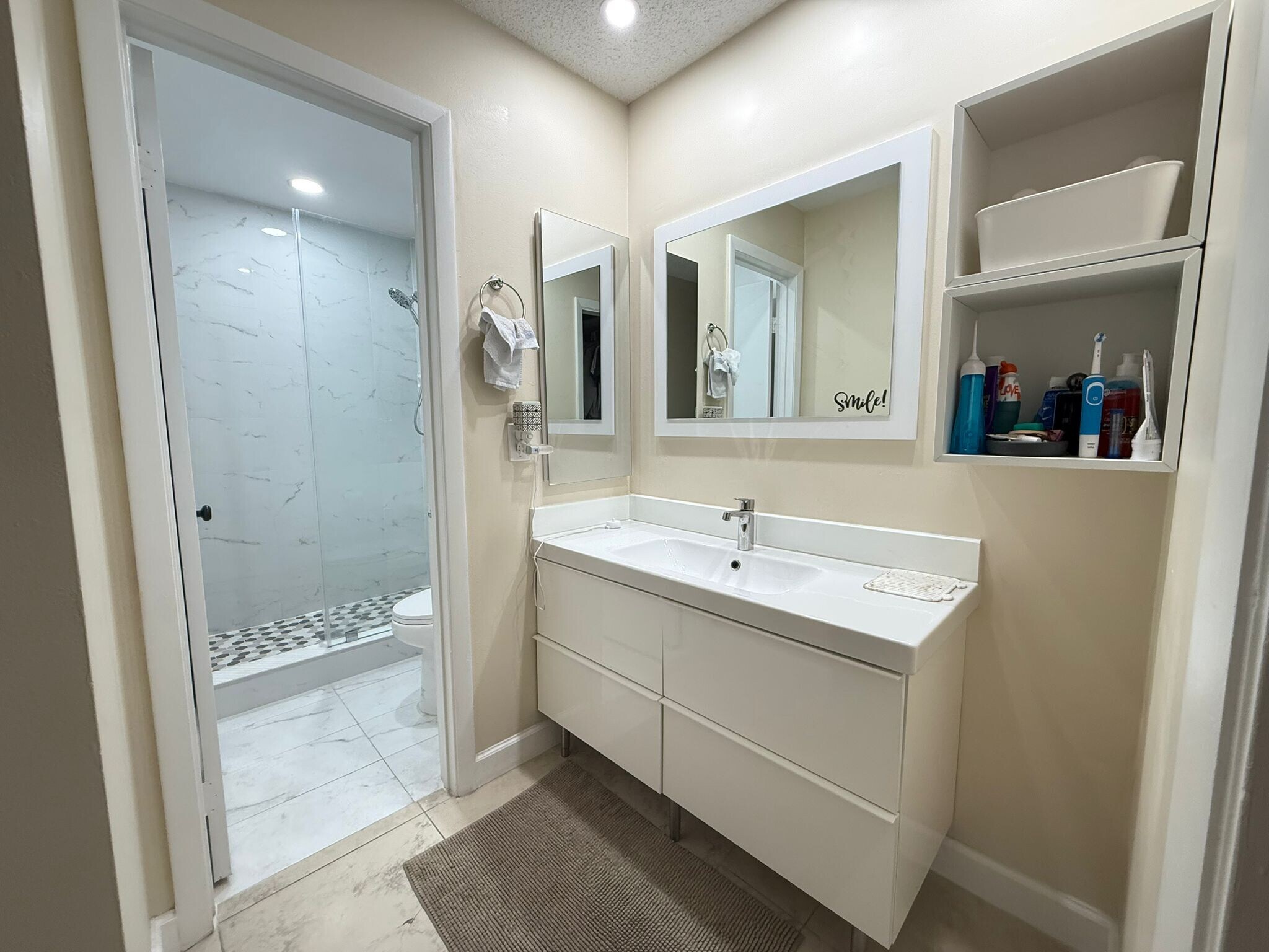 Master Bath 1 - 4760 NW 102nd Ave