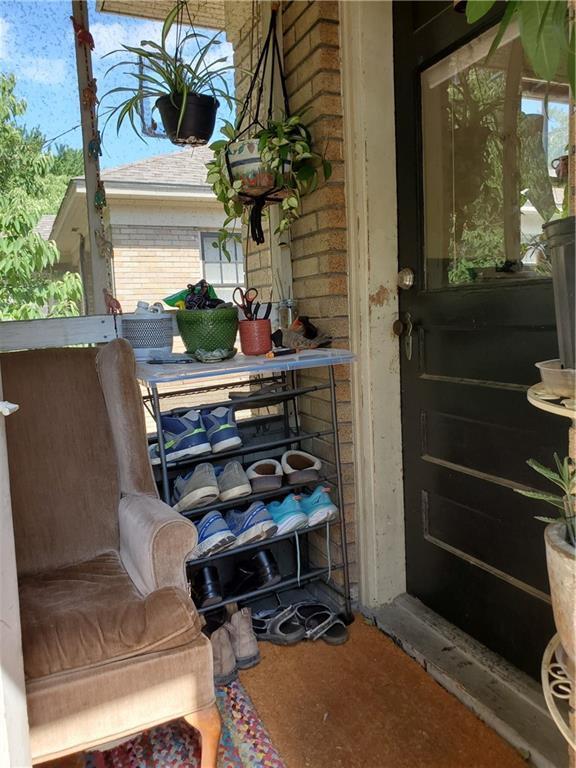 Building Photo - 705 Graham Pl