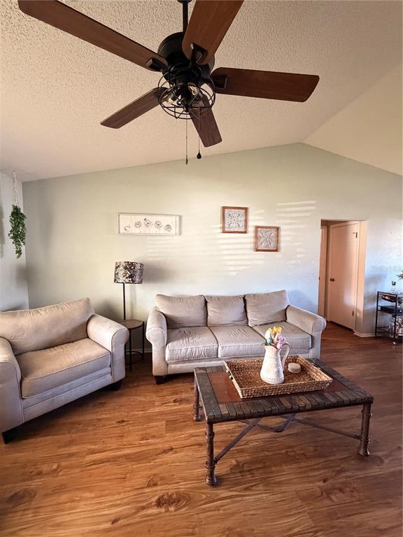 Building Photo - 7308 Fairwood Ave