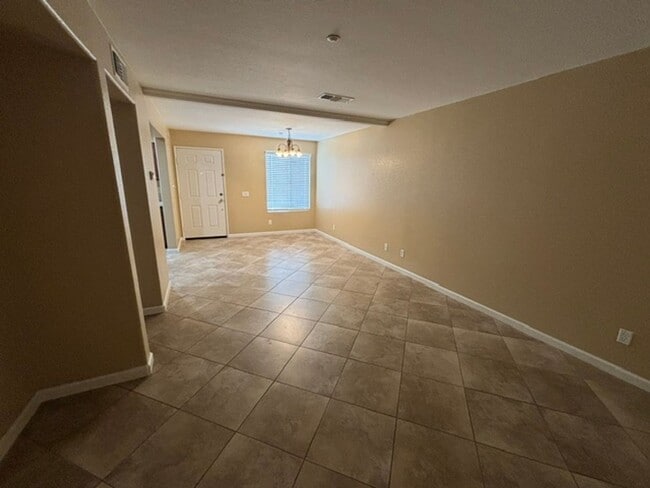 Building Photo - 642 Brewer Rd