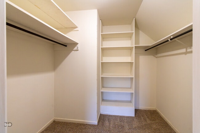 Building Photo - 4306 Briar Cliff Dr