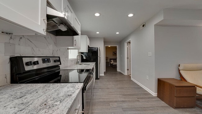 Building Photo - 48 E Reed Ave