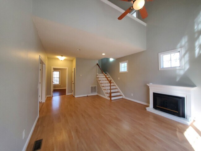 Building Photo - 958 Flynn McPherson Rd