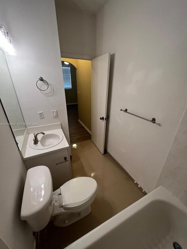 Building Photo - 721 SW 107th Ave