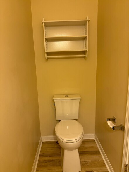 Building Photo - 4816 N Ashcroft Ln