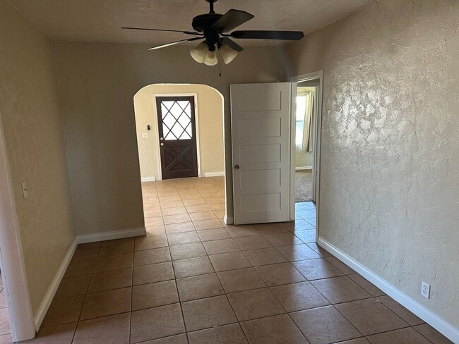 Building Photo - 7296 Ave 232