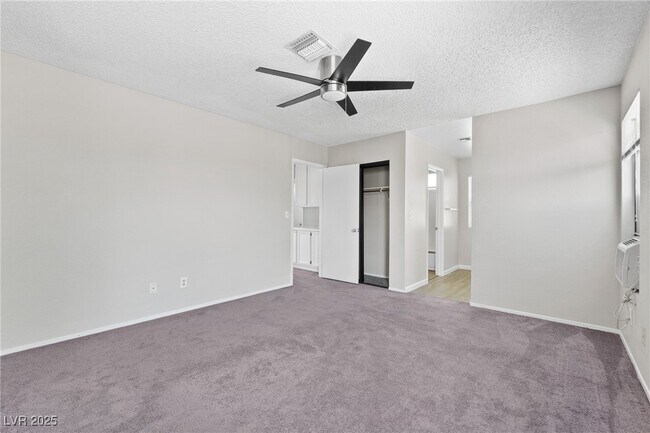 Building Photo - 497 Coco Palms Ave