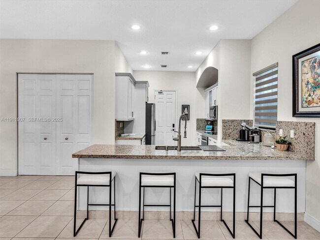 Building Photo - 3752 NW 85th Terrace