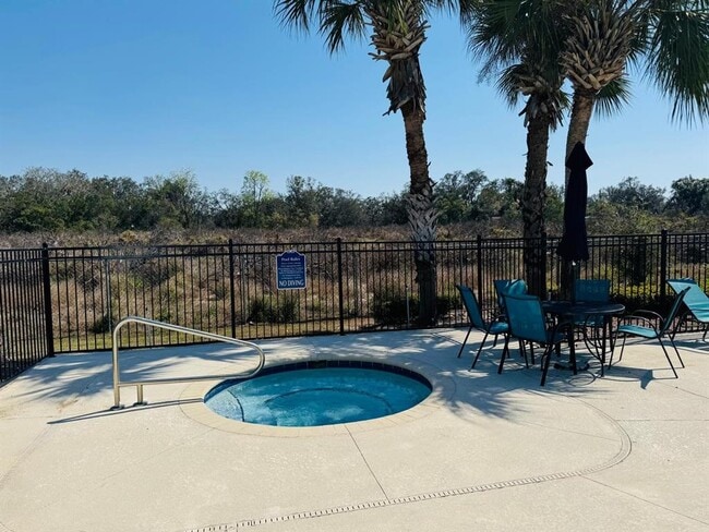 Building Photo - 1460 Las Villas Blvd