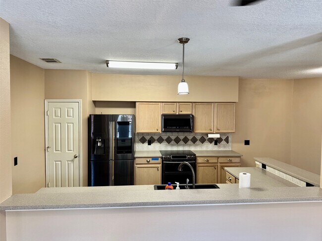 Building Photo - 19334 Wading River Dr