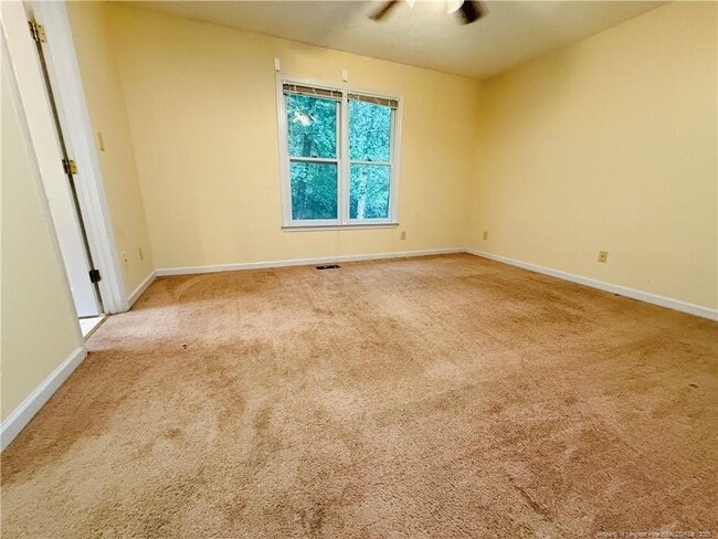 Building Photo - 5086 Summer Ridge Rd