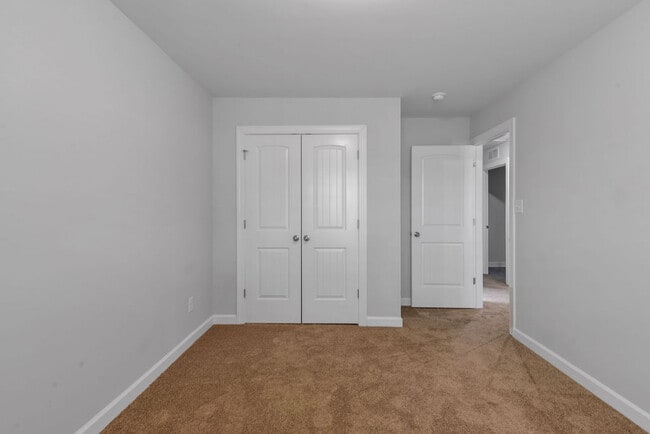 Building Photo - 202 Browns Ferry Rd