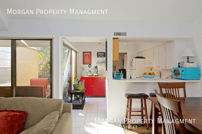 Building Photo - 223 Orange St