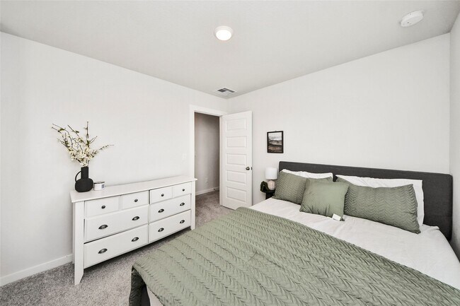 Building Photo - 8646 Blueberry Ash St