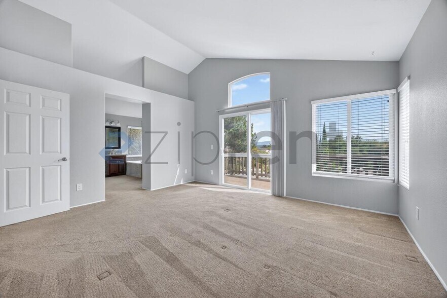 Building Photo - 608 Shenandoah Ave