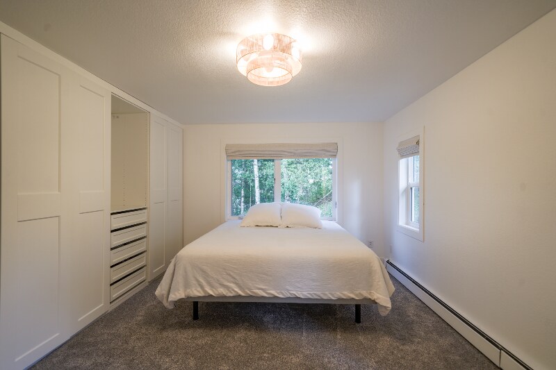 Building Photo - 6701 St Ives Pl