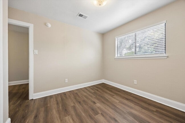 Building Photo - 8329 Fathom Cir