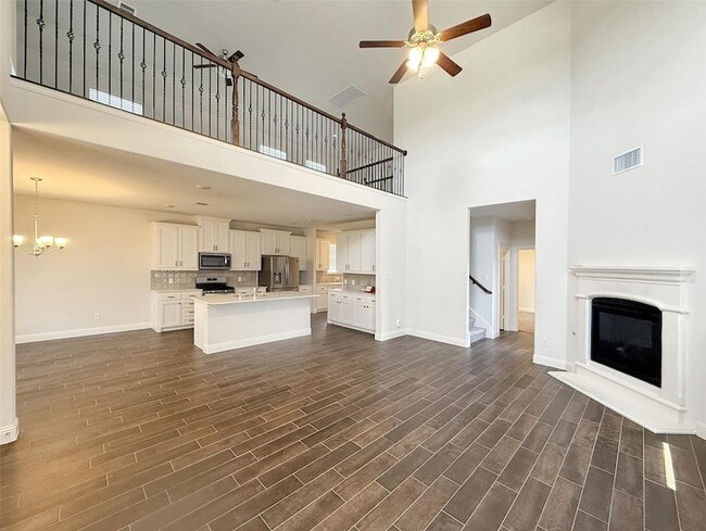 Building Photo - 7001 Windmill St