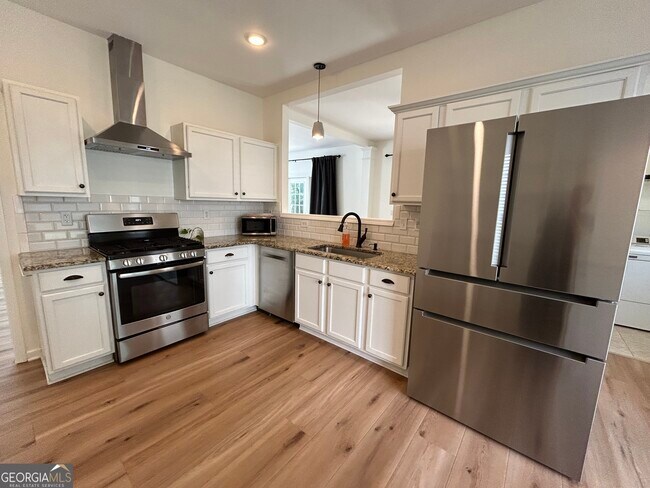 Building Photo - 665 Arncliffe Ct