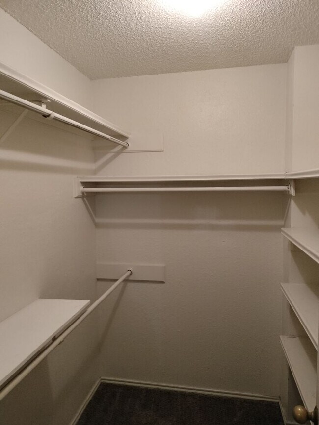 Building Photo - Southwest Lubbock 3 Bedroom