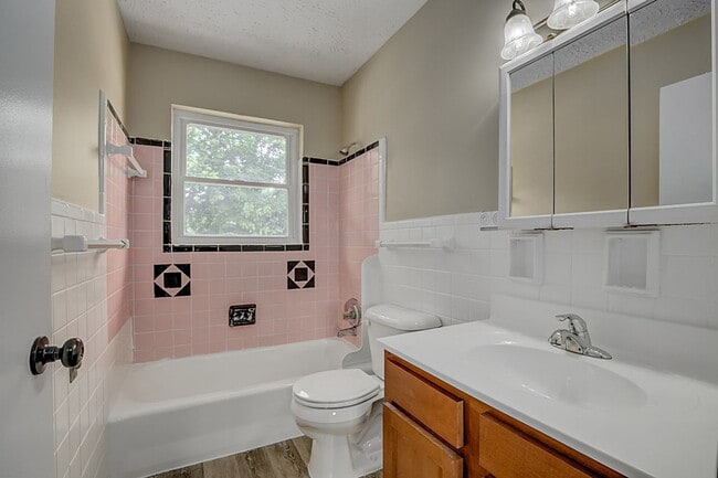 Building Photo - 135 Commonwealth Ave