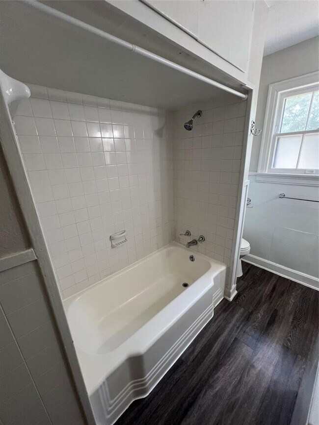 Building Photo - 3009 French Pl