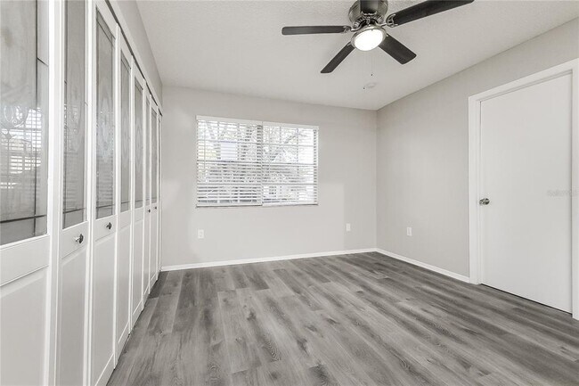 Building Photo - 7606 Willow Park Dr