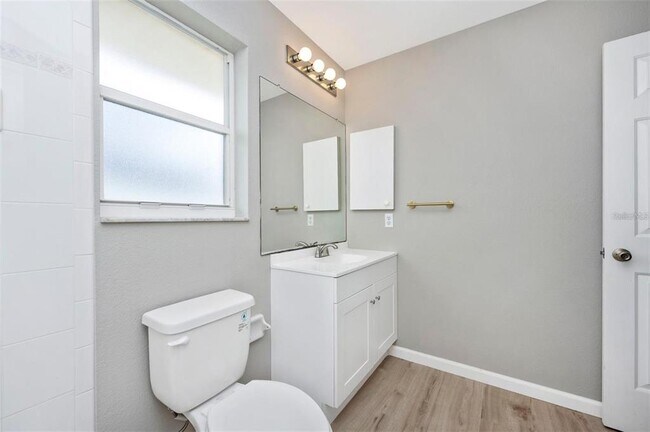 Building Photo - 4382 Sunburst Ave