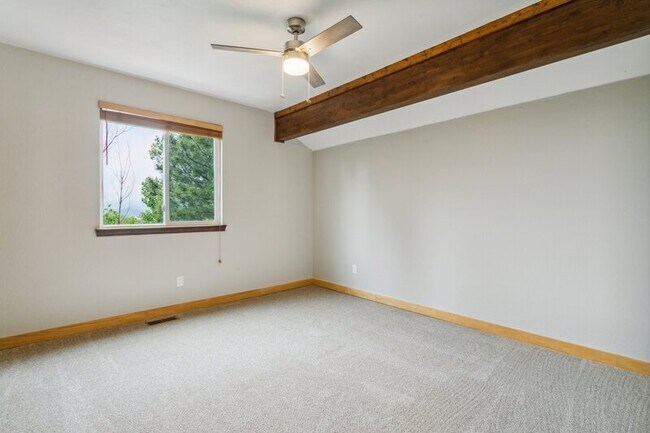 Building Photo - 15216 Paddington Cir