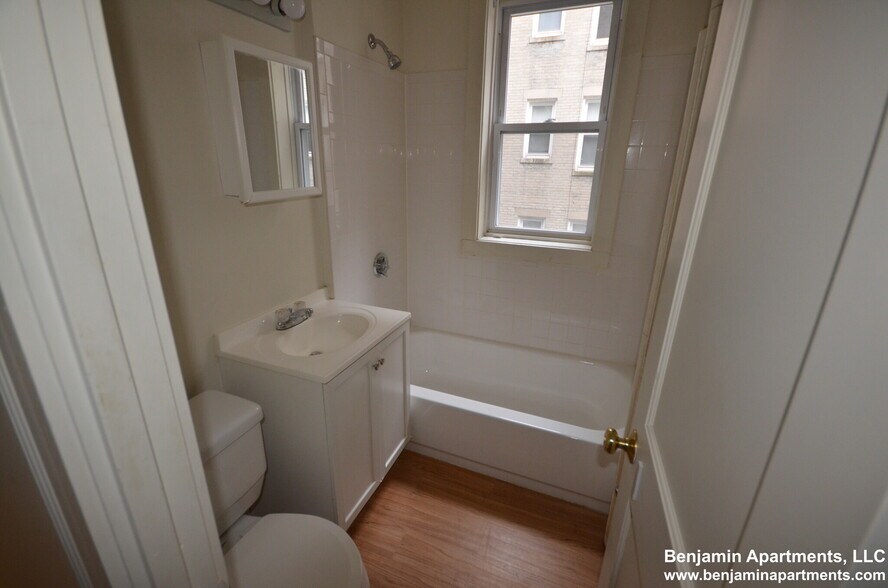 Building Photo - 1175 Boylston St