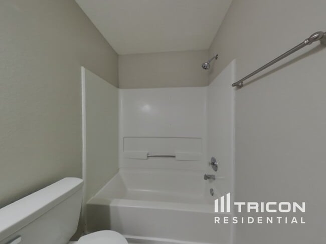 Building Photo - 2840 Redland Ln