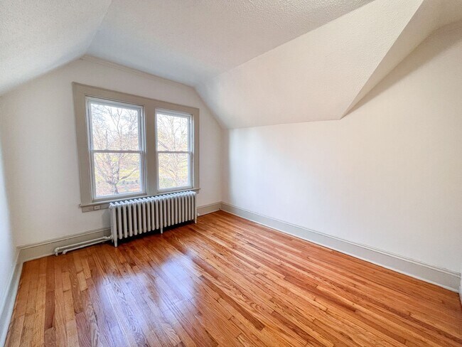 Building Photo - 111-115 Lincoln St / Owen Properties, LLC