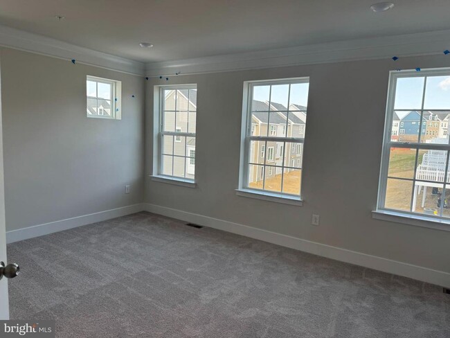 Building Photo - 7730 Meander Ct S