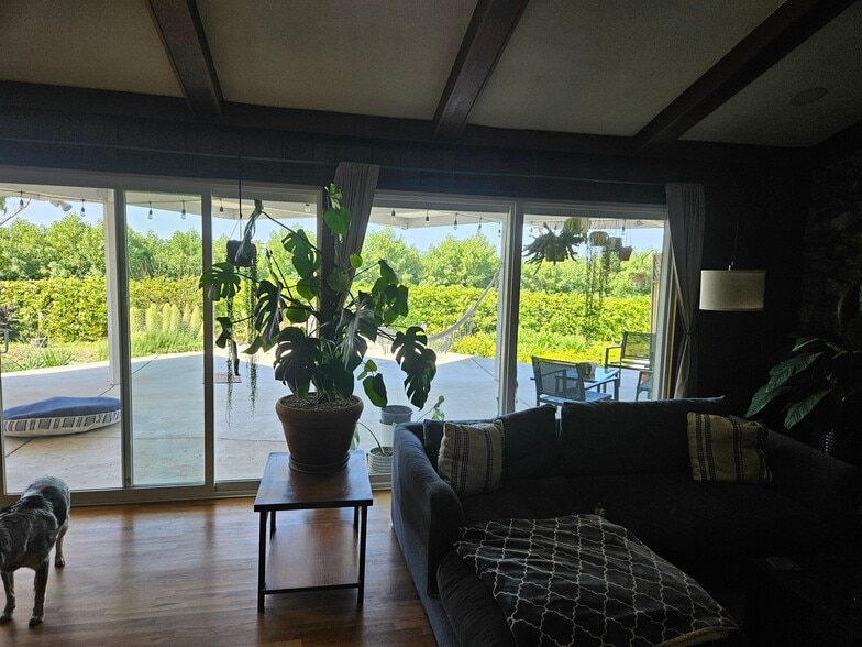 Building Photo - 968 Corte Maria Ave