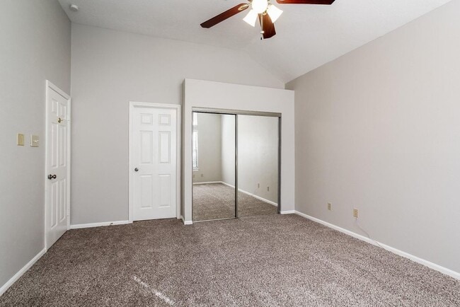 Building Photo - 30 Sylvan Forest Dr