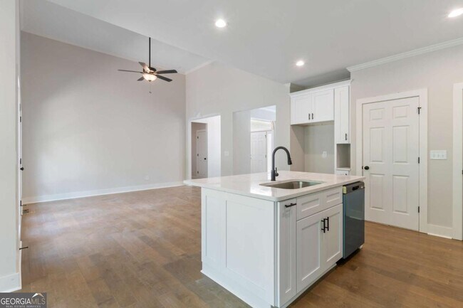 Building Photo - 400 Ansley Dr