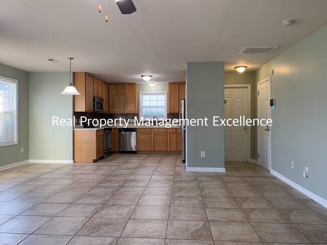 Building Photo - Lovely 2 Story Home In Raleigh, Available December 15th!