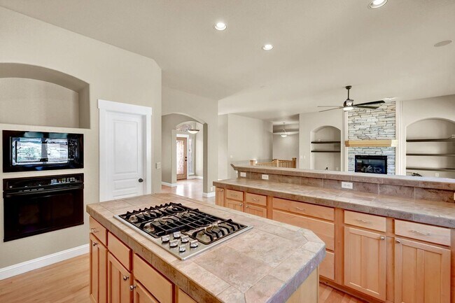 Building Photo - 2908 Glen Arbor Dr