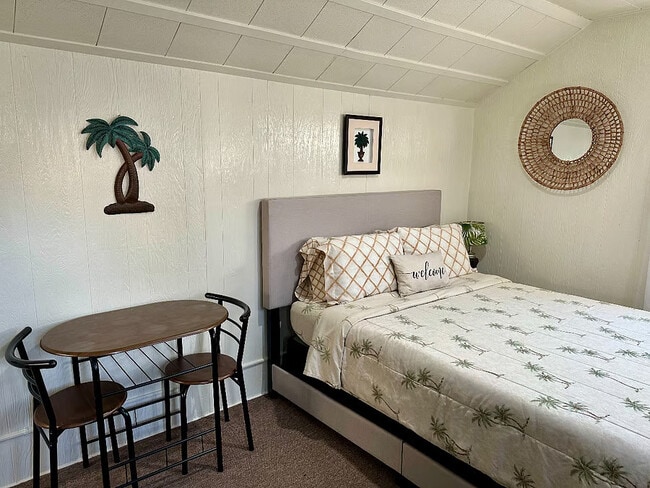 Building Photo - 138 Pine St