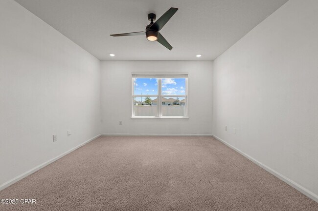 Building Photo - 6416 Slabinski Ln