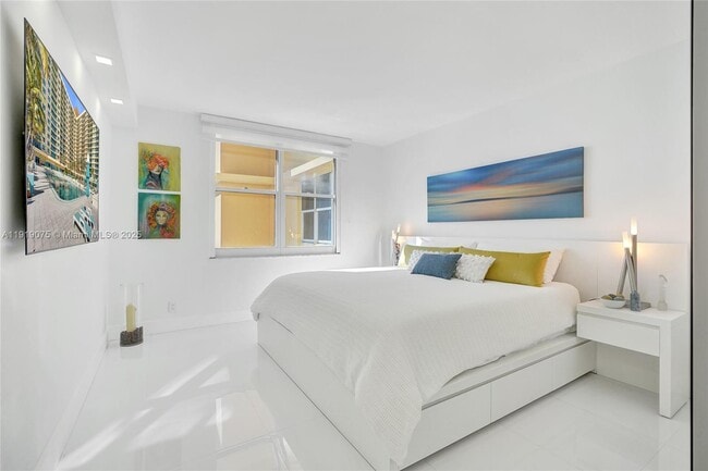 Building Photo - 2501 S Ocean Dr