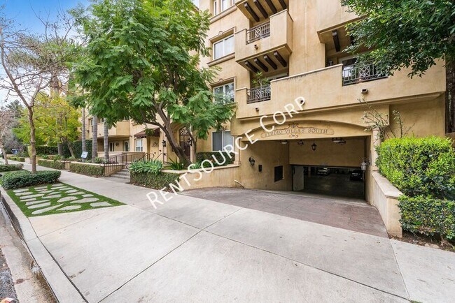 Building Photo - 12044 Hoffman St