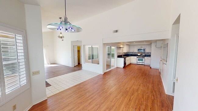 Building Photo - 5524 Pablo Rd