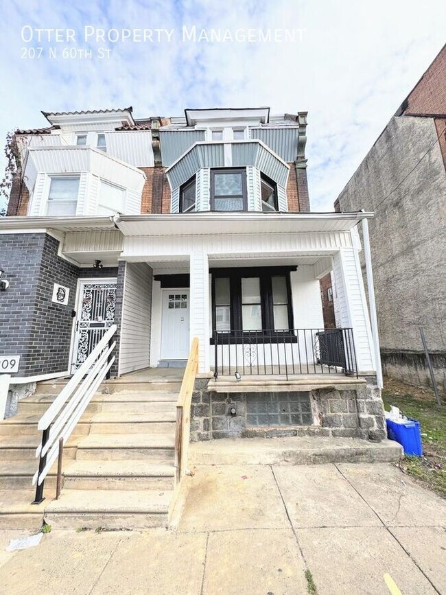 Building Photo - 207 N 60th St